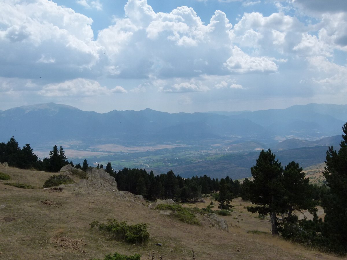 The Cerdanya plain from the Pla de Fontanera